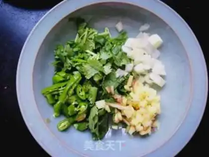 Make Noodle leaves step 9