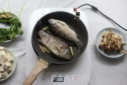 Make Squidfish tofu mushroom soup step 2