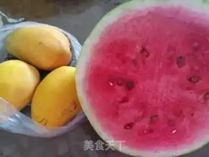 Make Watermelon mango juice step 0
