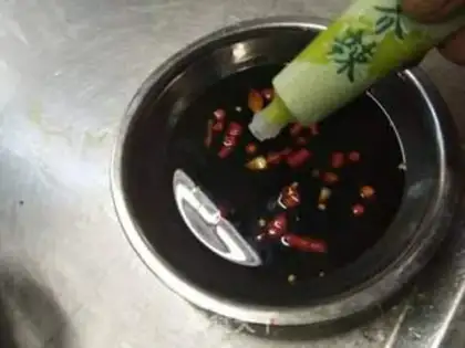 Make Mustard ice snails step 9