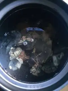 Make Soup from the mackerel step 1