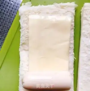 Make Toast pine rolls step 2