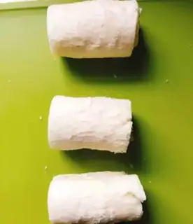 Make Toast pine rolls step 3