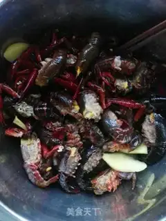 Make Spicy lobster step 1