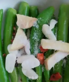 Make Chili pickles step 1