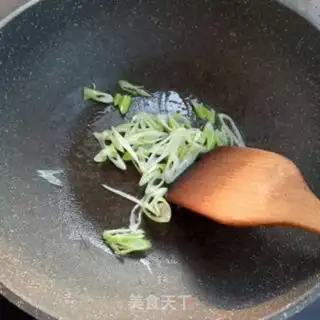 Make cucumber roller step 3