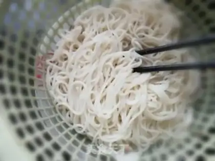 Make Tomato egg noodles step 6