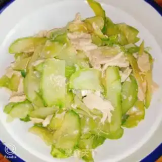 Make cucumber roller step 7