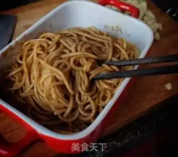 Make Sesame sauce in Italy. Noodles step 2