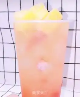 Make Pineapple Pearl Milk Tea step 7