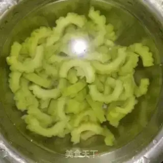 Make A cold, bitter melon step 3