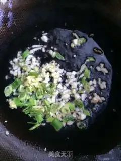 Make Garlic toothpaste step 2