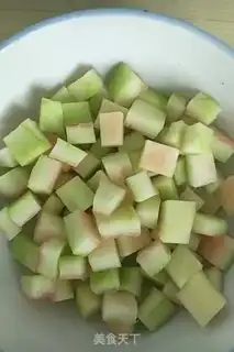 Make Sour melon peel step 1