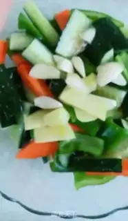 Make Carrot cucumber pepper pickles step 2