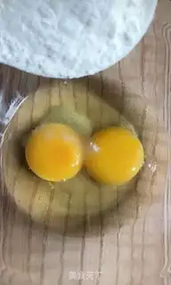 Make Yogurt pie step 1