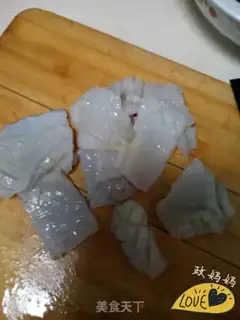 Make Squidfish rolls step 1