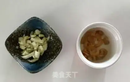 Make Garlic seafood step 1