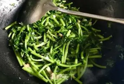 Make Garlic seafood step 4