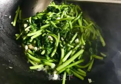 Make Garlic seafood step 5