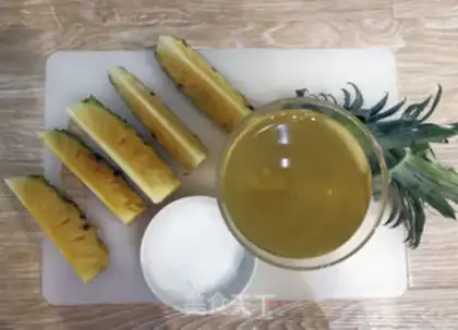 Make A glass of gold pineapple step 1