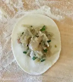 Make Sea crotch radish and pork dumplings step 6