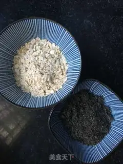 Make Black sesame oatmeal step 0