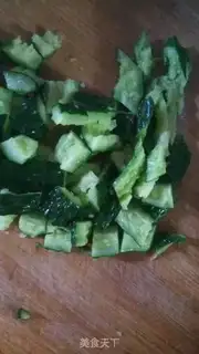 Make cucumber with silver ears step 2