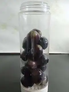 Make Grape smoothie step 1