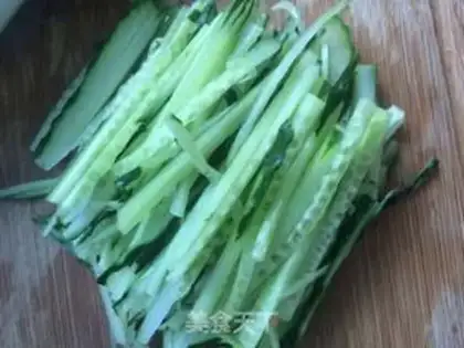Make cucumber silk powder step 2