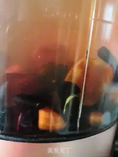 Make Black bean honey date soy sauce step 1