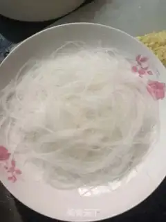Make Garlic fan steamed shrimp step 2
