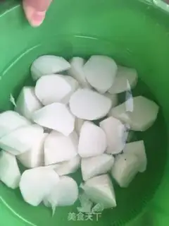 Make Mountain medicine and bone soup step 1