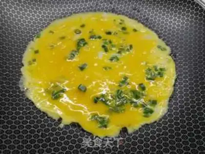 Make Meat pine egg cheese roll step 4