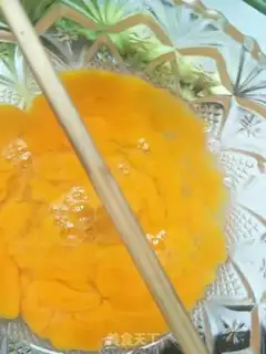 Make Yellow eggs step 1