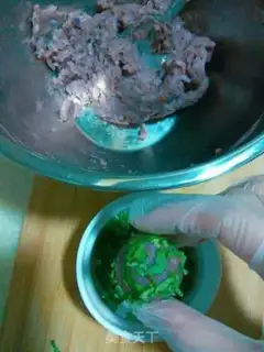 Make Spasm rice balls step 11