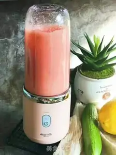 Make Watermelon Sydney juice step 3