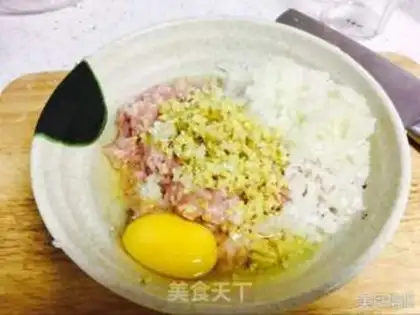 Make The rice onion meatballs step 3