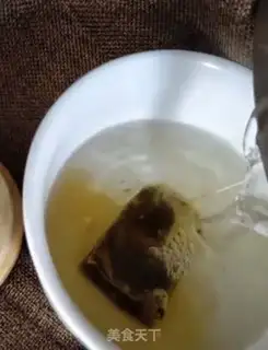 Make Lemon iced tea step 1