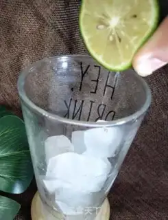 Make Lemon iced tea step 3