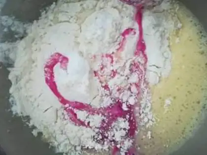 Make Flamingo egg muffin step 4