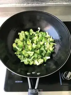 Make Fried broccoli step 4