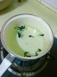 Make Butterbean honey milk step 4