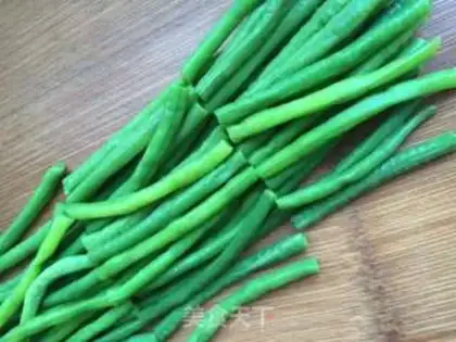 Make Garlic beans step 2