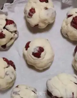 Make Milk and red dates step 6
