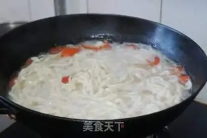 Make Hot noodles step 4
