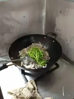 Make ♪ Scrambled with pepper ♪ step 5