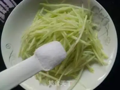 Make Soybeans with watermelon peels step 4