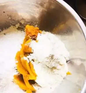 Make Lotus potato pumpkin cake step 2