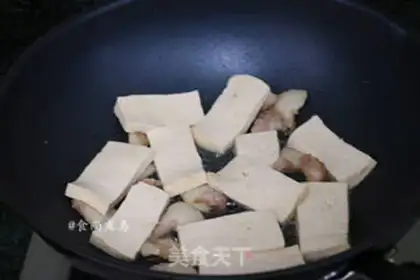Make Soybeans, tofu potatoes step 3