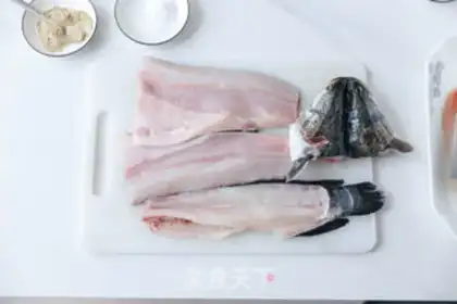 Make An electromagnetic furnace spicy roasted fish step 1